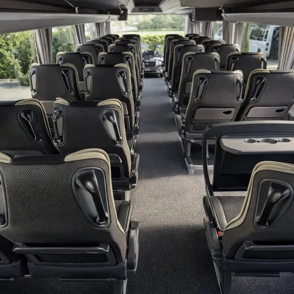 Intérieur autocar Mercedes élégant